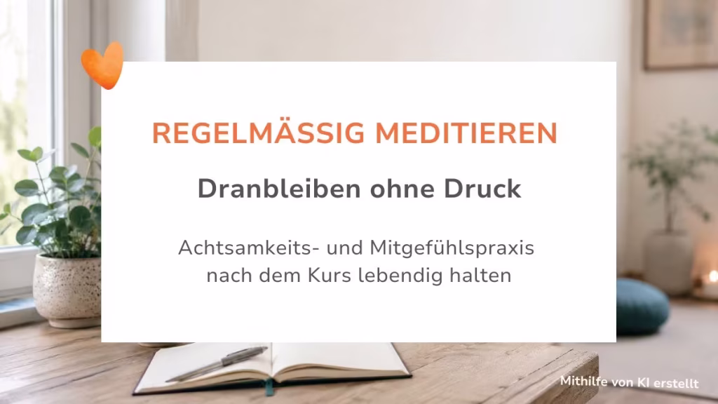 Regelmäßig meditieren nach MBSR: heller Meditationsraum mit Sitzkissen, Kerze und Pflanze